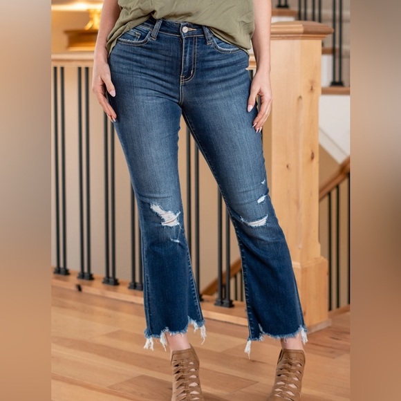 Vervet Denim - Vervet Women's Size 28/7 Bella Highrise Cropped Flare Blue Jeans Distressed NEW